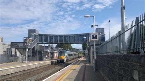 How to get from Portlaoise to Thurles by train, bus, taxi or car